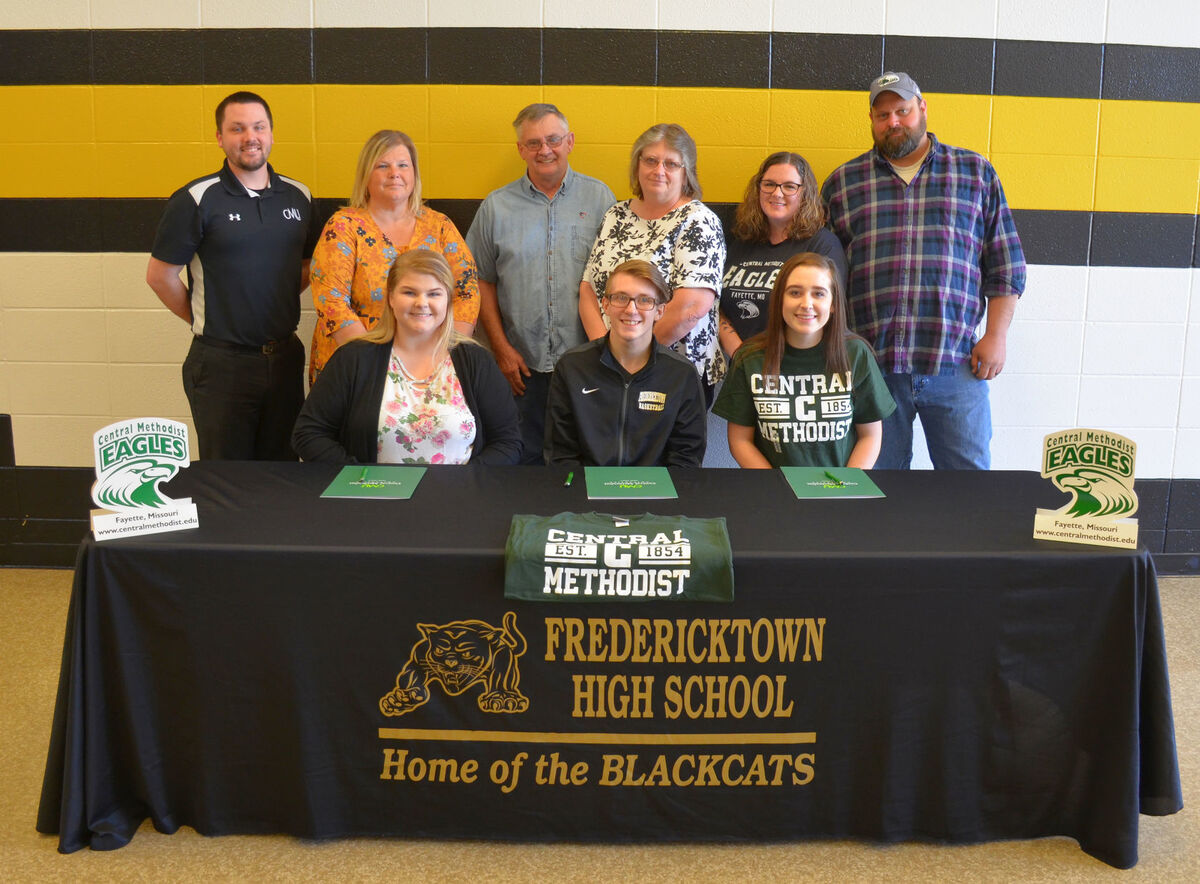 FHS seniors sign with CMU Daily Journal Online
